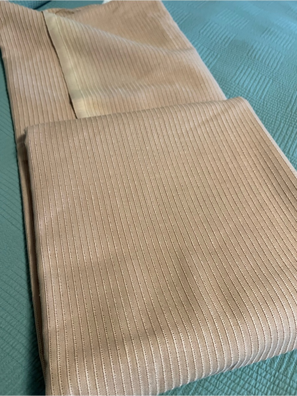 New Bates of Maine Mauve All Purpose 100% cotton Blanket/Bedspread 60” x95”